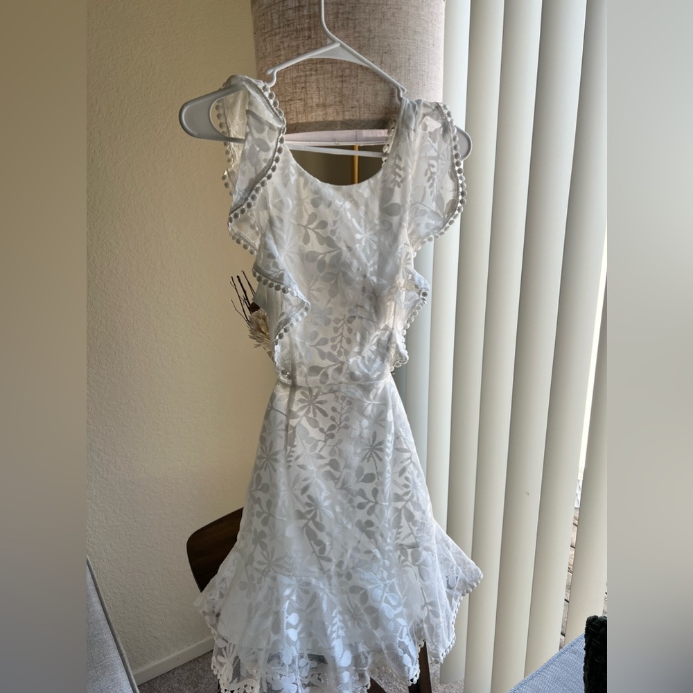 White lace dress